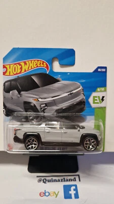 Hot Wheels Silverado EV RST 2025-086 (NP45) - Photo 1/3