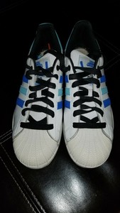 rebel adidas superstar