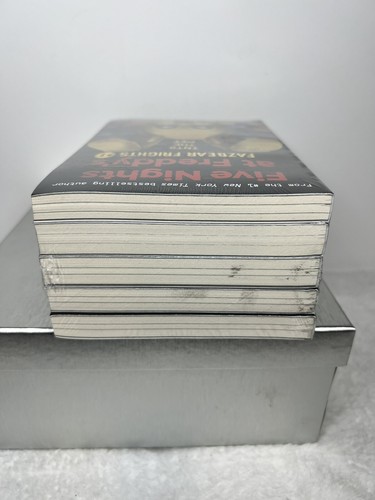 Five Nights at Freddys Fazbear Frights FNAF 5 Book Boxed Set Scott Cawthon - Picture 7 of 8