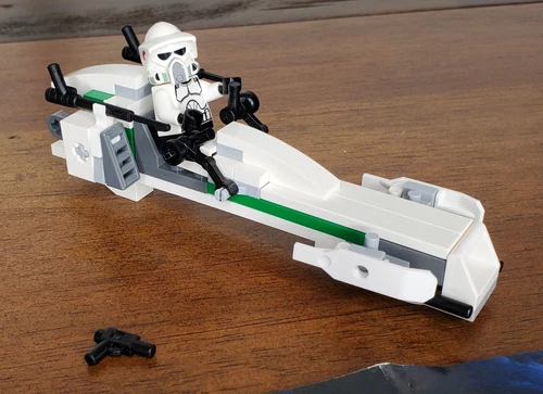 Lego Star Wars 7913 Clone Trooper Battle (w/mini figure) Collectible Toys