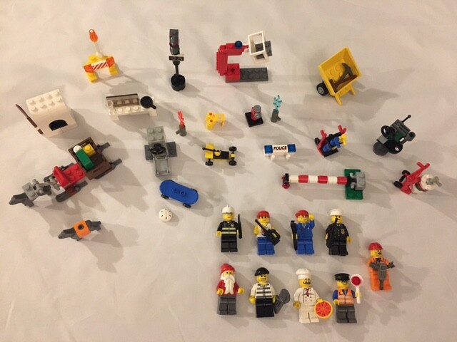 Lego 7324 City Advent Calendar 100% Complete Lego 7324 City Advent Calendar 100% Complete