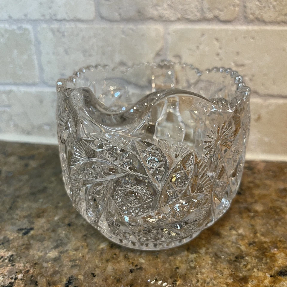 Crema de vidrio vintage corte cristalino detallada floral geométrica 3,5" X 3,5" Foto 2 de 4