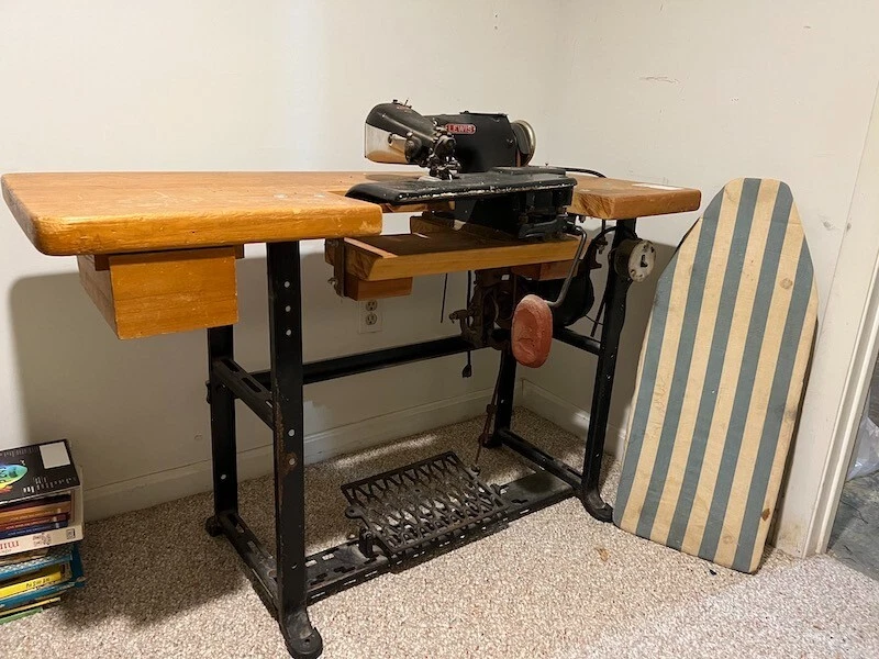 LEWIS Union Special 150-2 Blind hemmer / felling industrial sewing machine