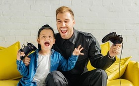 Lightweight Wired Game Controller with Immersive Vibration Feedback for Gamers