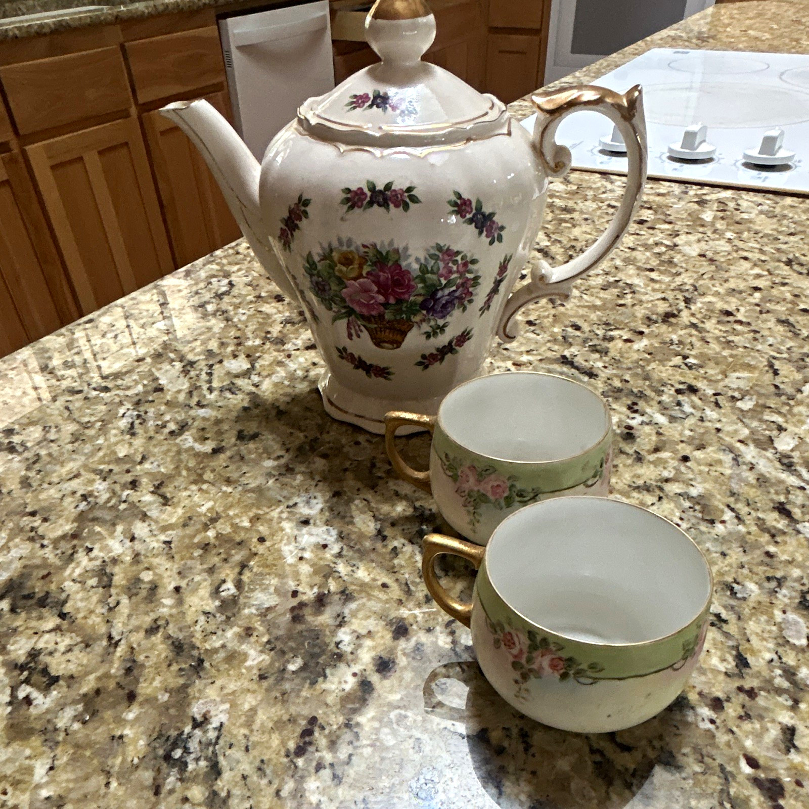 20’s & Vintage Floral Coffee or Tea Pot w/ Lid & 2 Cups Gold Trim Set Unmatched