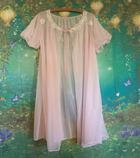 Kayser Women  s Medium Robe Long Open Fron Double Nylon Sheer USA Chiffon Pink 30