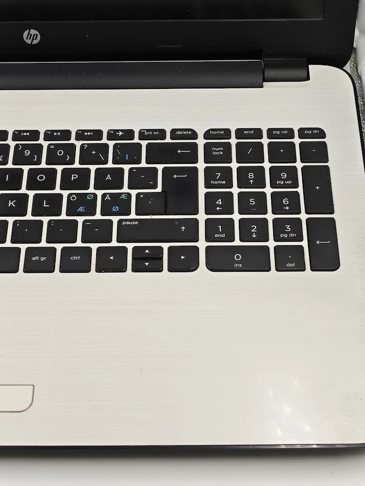 HP 15-ba009no Laptop - AMD A8,8GB RAM, 15.6 " HD, Nein SSD - Bild 4 von 4