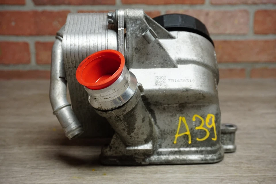 2012-2016 BMW 328I F30 2,0 Л L4 БЕНЗИНОВЫЙ ДВИГАТЕЛЬ МАСЛЯНЫЙ ФИЛЬТР КОРПУС С МАСЛЯНЫМ ОХЛАДИТЕЛЕМ OEM * - Изображение 3 из 4