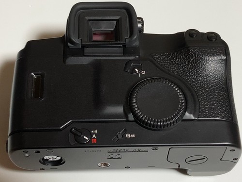 Canon EOS-3 35mm SLR Film Camera Body w/Strap /Cap [Excellent++] Japan #1978196 - Picture 13 of 13