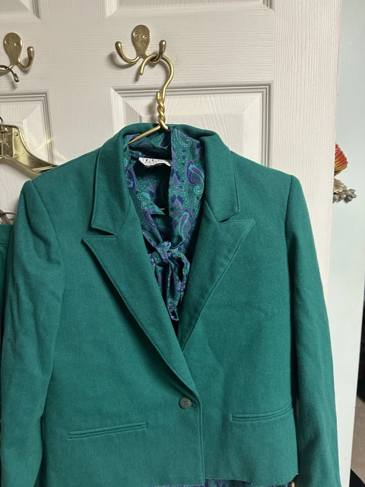 Russ 5 Pc Set Pant Suit Blazer Wool Top Skirt 26x24 Pants 24x26 Green 70s 80s - Image 3 of 4