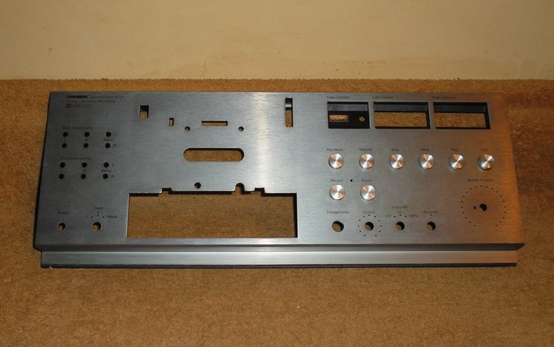 Tandberg TCD 3034 Cassette Deck "METAL FRONT FACE PLATE" In Excellent/Mint Cond