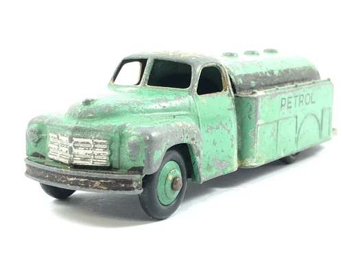 DINKY TOYS PETROL TANKER Model No. 30P Green/ Black Die Cast 1950s