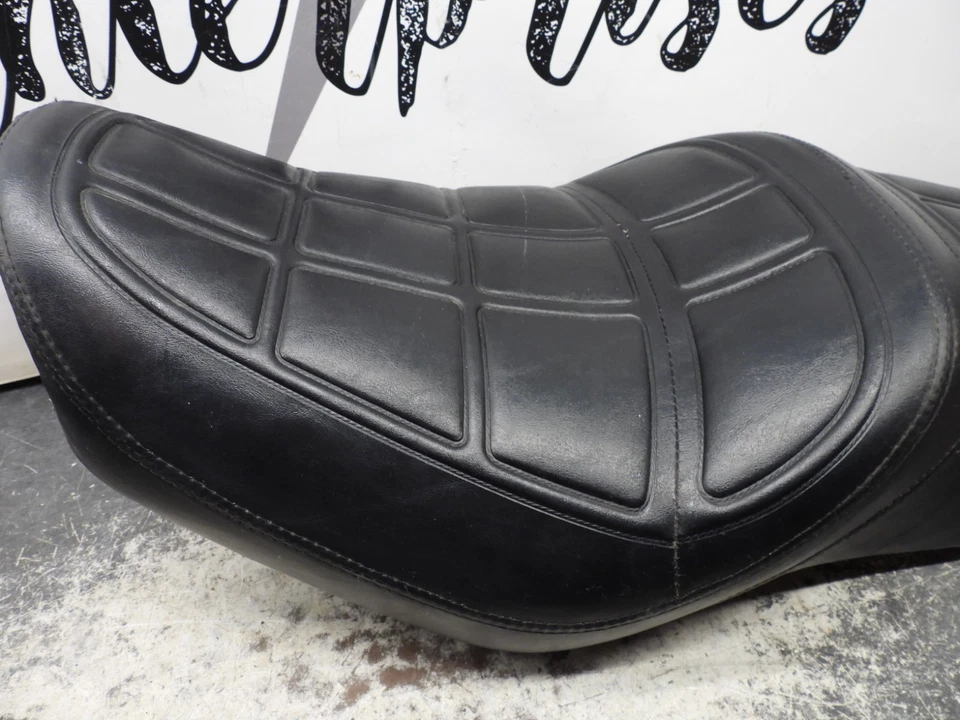 Honda V65 Magna 1984 VF1100 bonito asiento original 2934 Foto 2 de 4