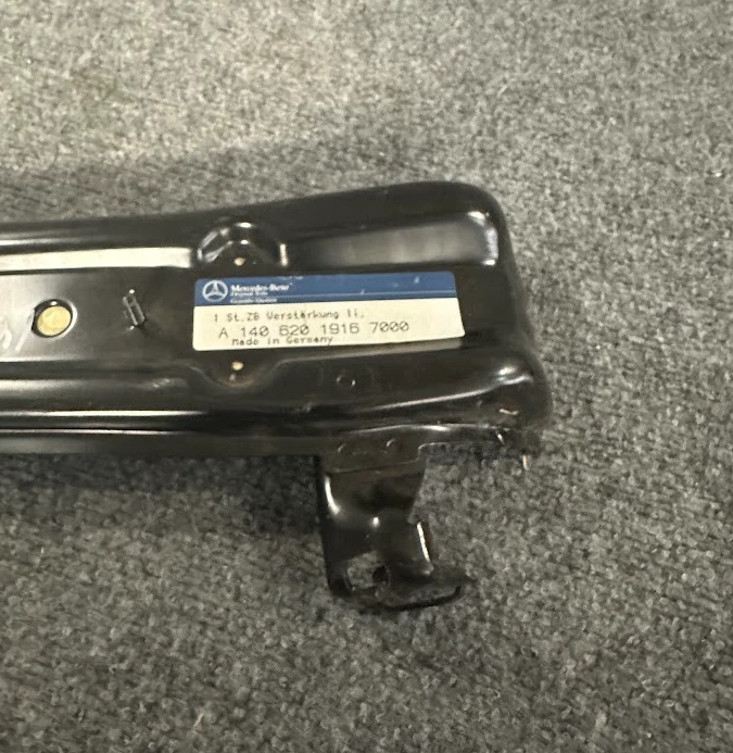 Reforço esquerdo Mercedes-Benz - 140-620-19-16 -Para MBZ S & CL Class 1992-99 - Imagem 3 de 3