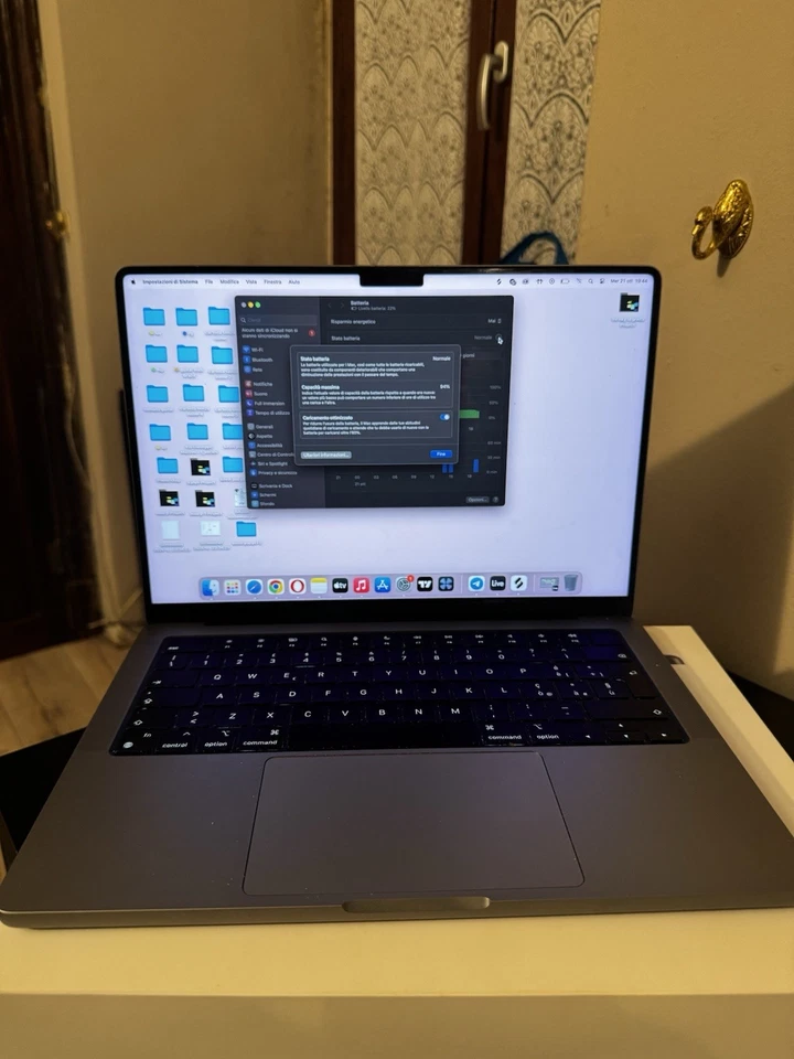 Apple MacBook Pro 14" M3 · 16GB · 1TB, foto 4 di 5