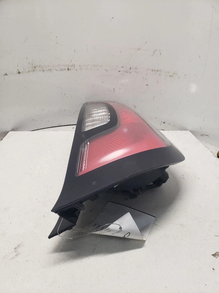 Luz trasera derecha pasajero modelo incandescente compatible con 14-19 SOUL 1436844 Foto 2 de 4