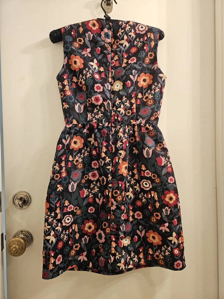 Valentino Red Floral Dress in Black Size 38 with Pockets Designer Valentino Spa - Image 3 of 4
