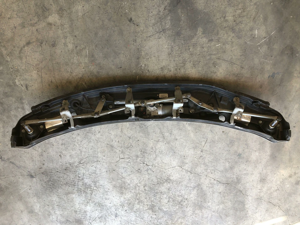 Dodge Caravan 2005 soporte de marco de parabrisas con acoplamiento de limpiaparabrisas delantero 04857902AB Foto 4 de 4