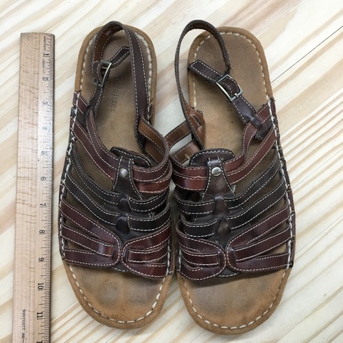 Sandalias Naturalizer para mujer 10 M Travis con tiras de cuero marrón informales - Imagen 9 de 18