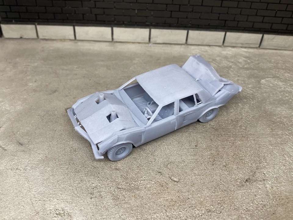 1/64 Scale 3D Printed Box Chevy Caprice Demolition Derby Car For Diecast Diorama - Image 2 of 4