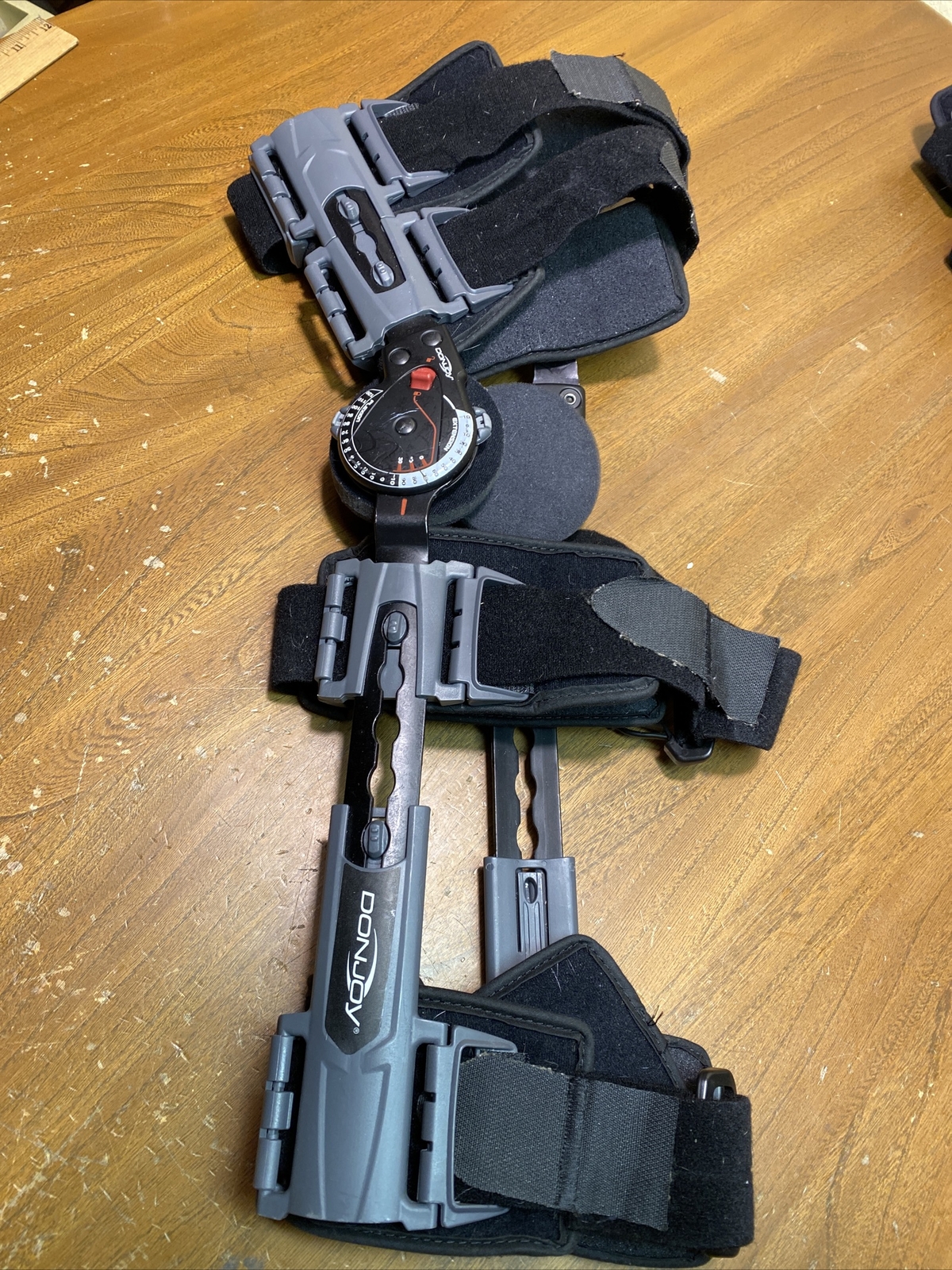 DonJoy Adjustable Lockable Hinged Knee Brace Flexion Extension TROM T