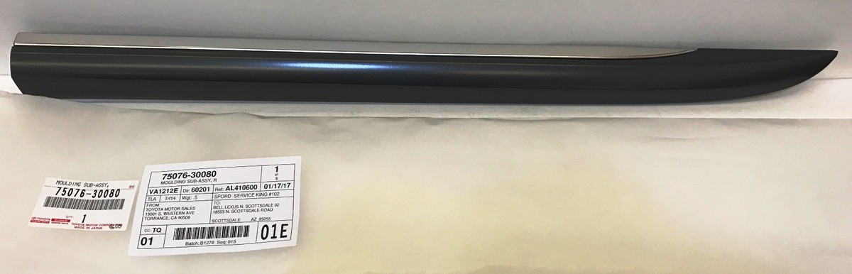 LEXUS OEM DRIVERS REAR LOWER DOOR MOULDING 2006-2011 GS300 GS350