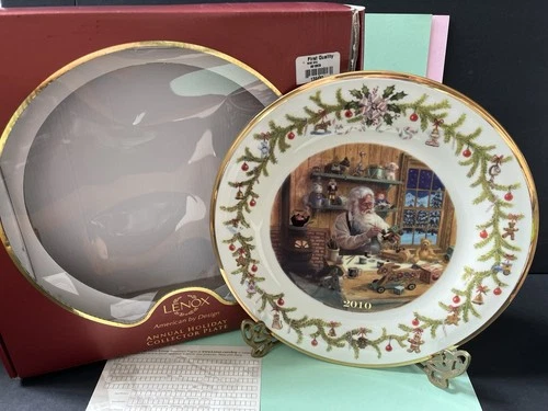 2010 Lenox - Annual Holiday Collector Christmas Plate  Signed