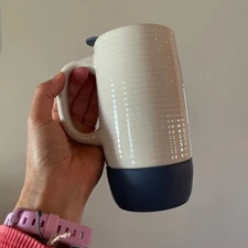 Ello Ceramic Travel Mug With Lid Textured White Navy Blue Spill Proof