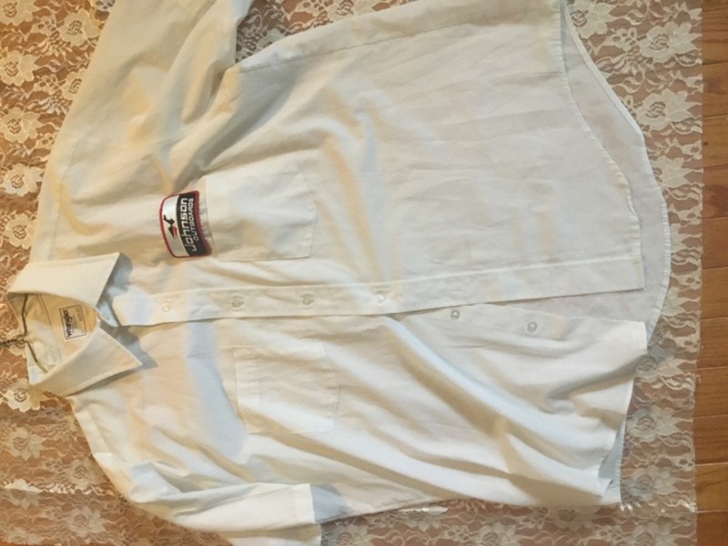 VINTAGE JOHNSON Outboards Shirt Size 17 Large  Bombadier Evinrude  button boat 