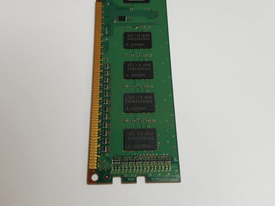 SAMSUNG 2GB 1RX8 PC3-10600U PC RAM Card Memory Upgrade Chip - Image 4 of 4