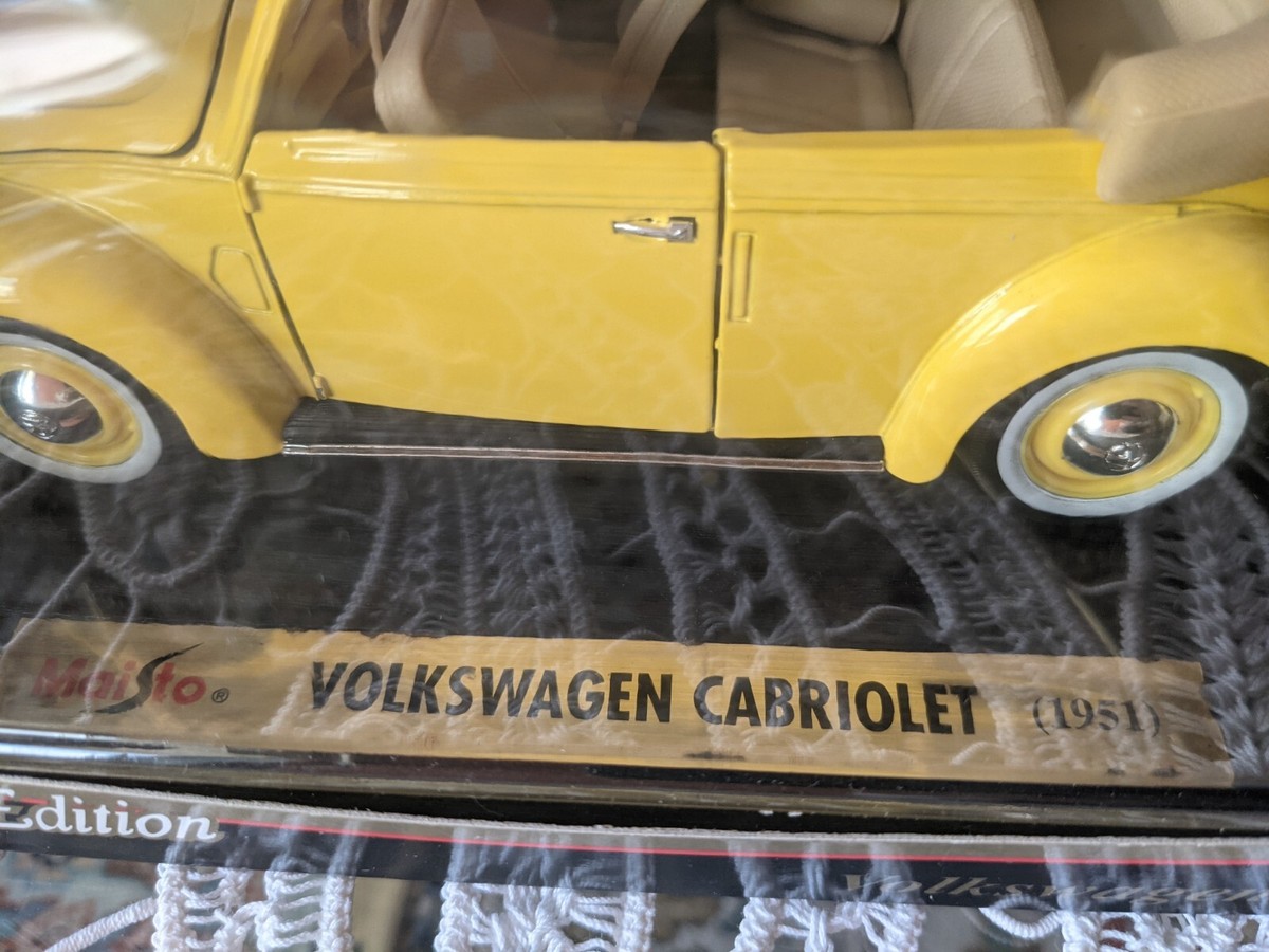 MAISTO VOLKSWAGEN 1951 CABRIOLET SPECIAL EDITION 1:18 Diecast