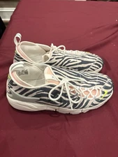 Nike Women’s Stroke Running Show US 14