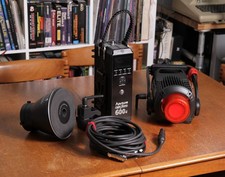 Aputure Light Storm 600d V-mount 600W Daylight-Balanced Cinema Light