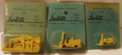 Kramer Products HO Metal Bulldozer V1, Large Forklift V2 and Small Forklift V3