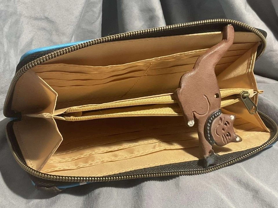 Cartera The Legend of Zelda Breath of the Wild con cremallera alrededor - PROMOCIÓN RARA USADA Foto 3 de 3