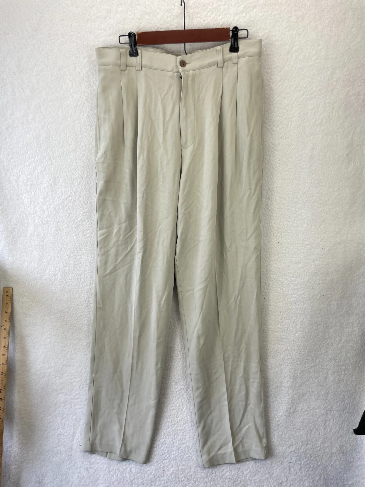 Tommy Bahama Shorts Men's 33 Khaki Sands Silk Golf Flying Fishbone NWT