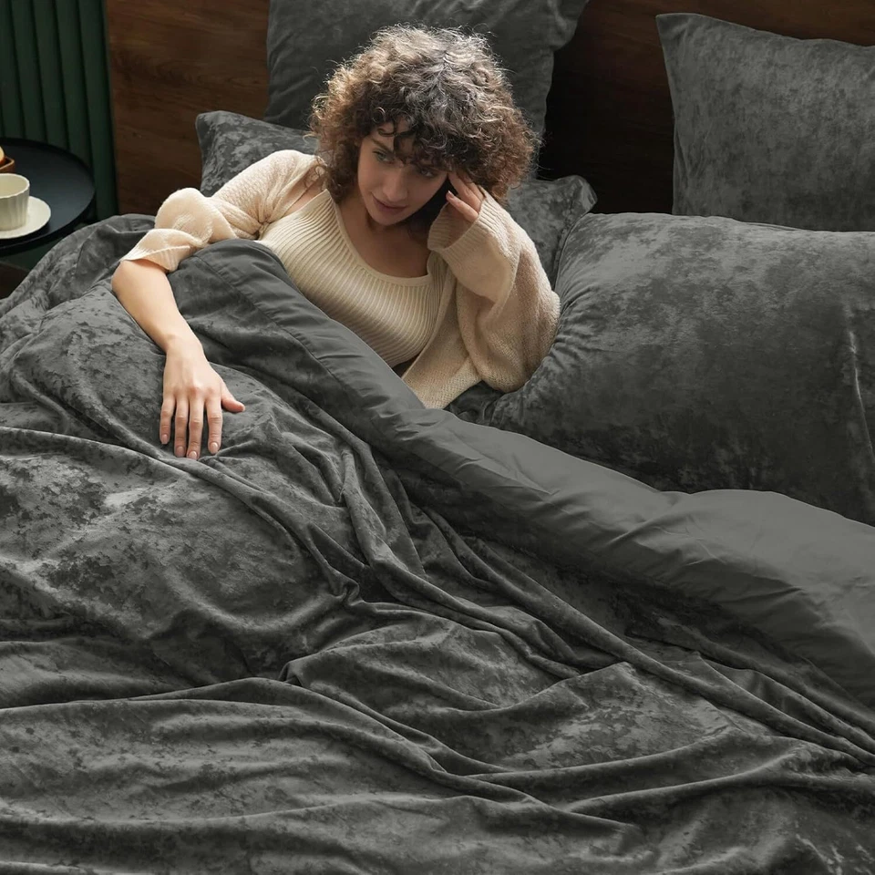 Truly Velvet Duvet Cover Set Queen Size, 3pcs Breathable Comforter Cover Set - Image 2 of 4