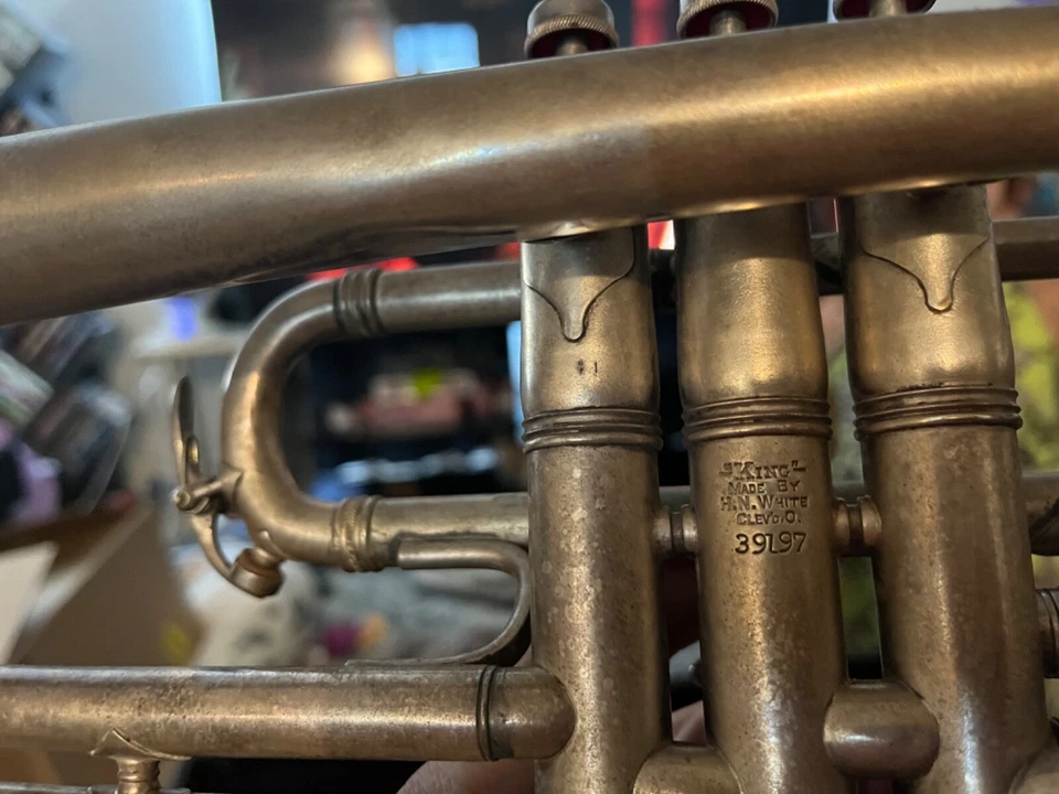 H.N. Trompeta KING Blanca Vintage 1900’s Foto 4 de 4