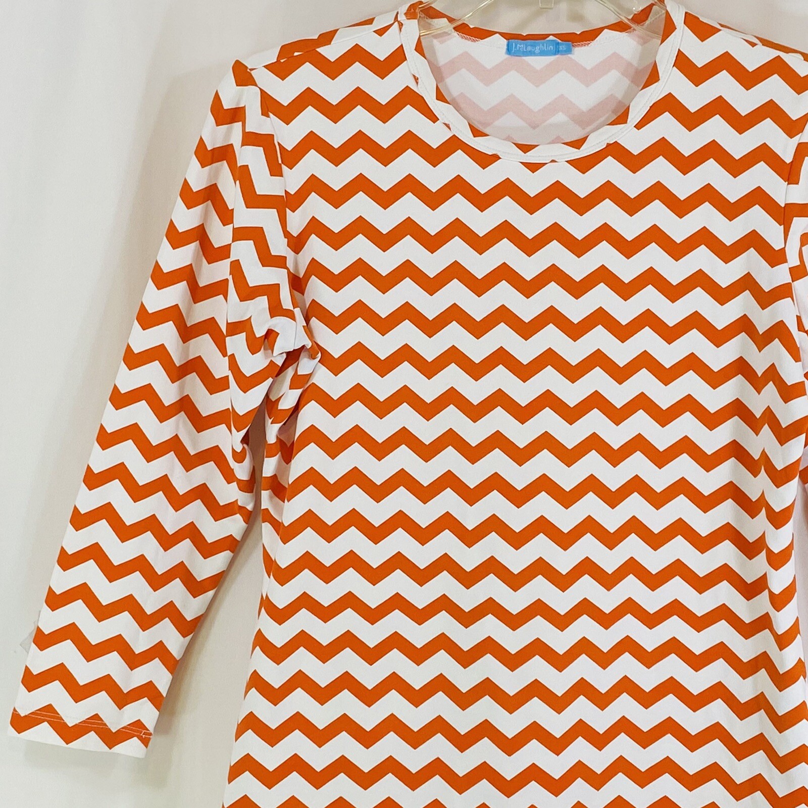 J McLAUGHLIN Orange Zigzag Pattern Top Round Neck… - image 3