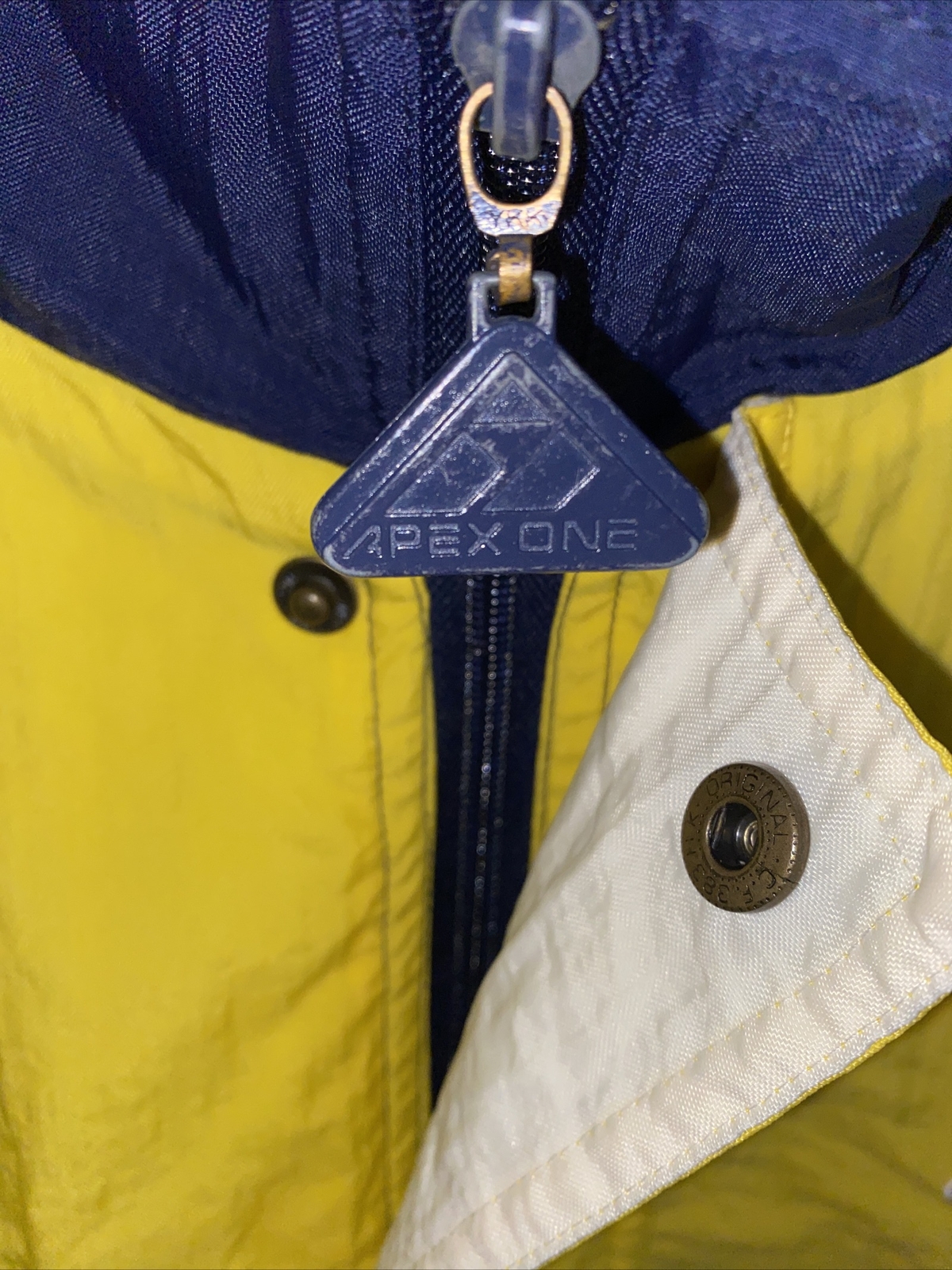 NOTRE DAME FIGHTING IRISH Jacket VINTAGE APEX ONE LRG Sewn NCAA LOGO Leprechaun