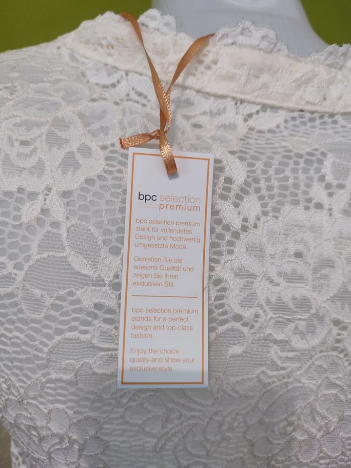 Dirndl Bluse mit spitze in Größe 36 Dreiviertelarm Wollweiß Neu Mit Etikett - Bild 3 von 4