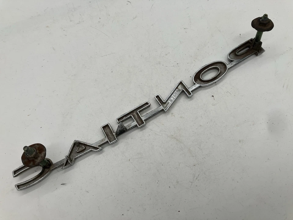 Rejilla Pontiac Catalina Executive Laurentian Parisienne 67 placa de identificación escritura USADA Foto 2 de 4