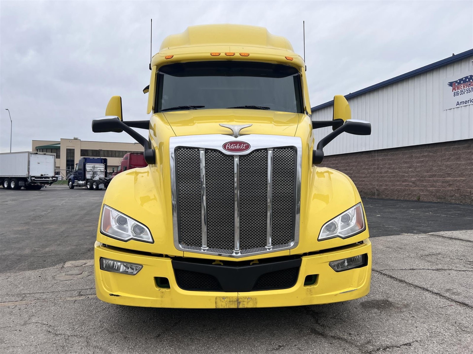 2023 PETERBILT 579