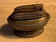 Vintage Ronson Queen Anne Table Lighter 3 1/4" x 2 1/2" Made in USA - Untested