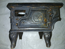 PET Cast Iron Stove Salesman Sample Child Miniature w/o Accessories 9 in Antique
