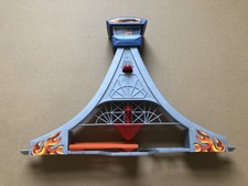 Hot Wheels M2605 Drop Tower Deluxe Stunt Part - Launch Tower 2007