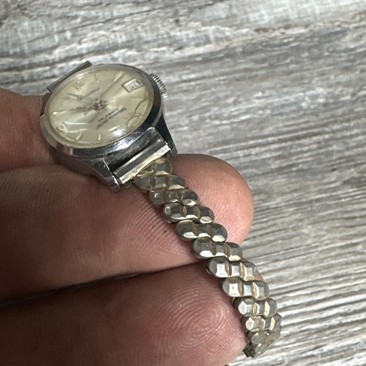 Vintage Lucerne Swiss Made Calendar Watch Women display picture 1