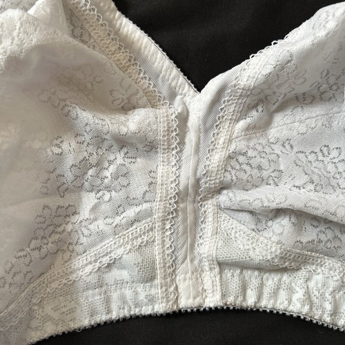 Timeless Comfort Wireless Bra Women’s Size 42C White Full Coverag Adjust Straps - Picture 7 of 10