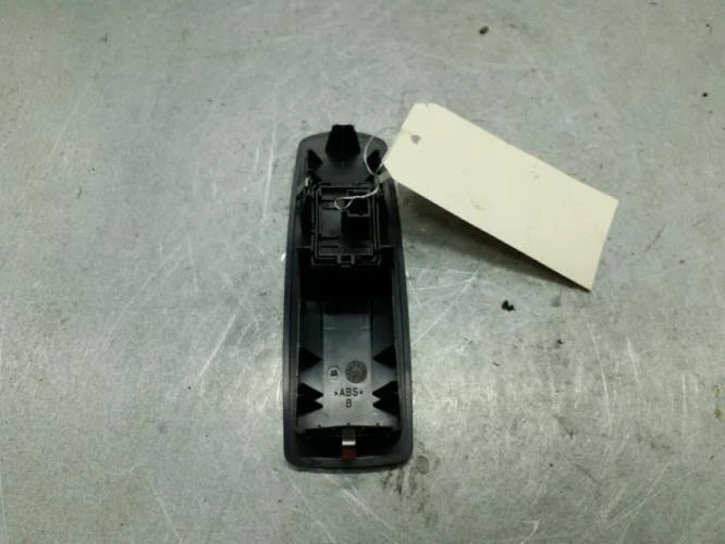 Interrupteur de leve vitre avant droit RENAULT MEGANE 3 PHASE 1 COUPE 809606004R - Photo 3/4