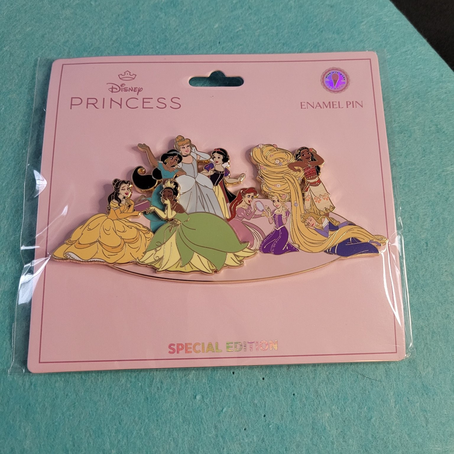 PALM Disney's A Princess Royal Gathering Pin on Pin Special Edition 150 5 in